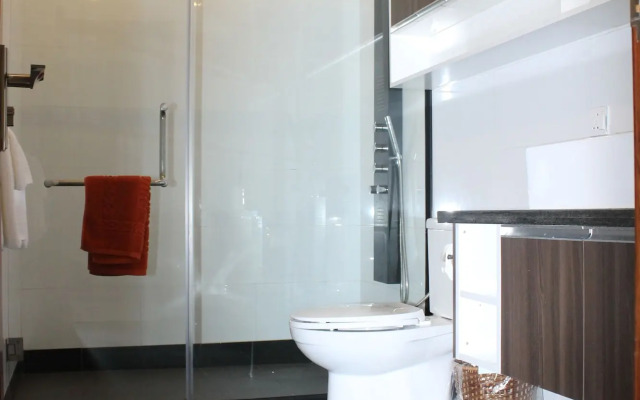 Malis the Residence & Hotel