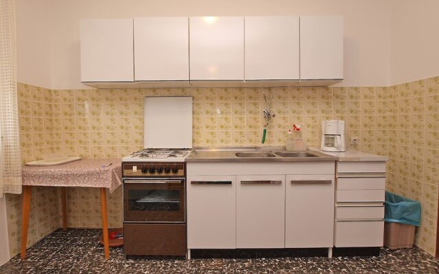 Apartment 359