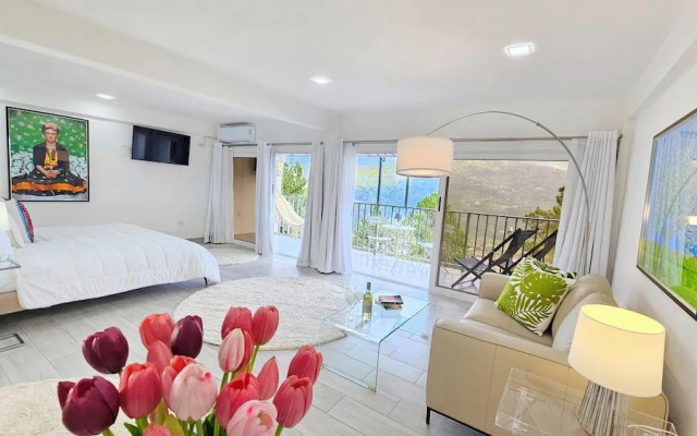 Casa Reina by Villa Alejandro