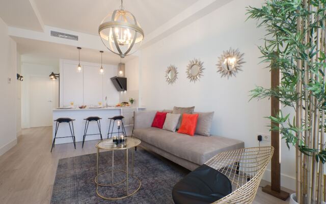 Granada Deluxe Apartments