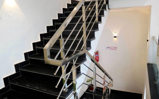 Hotel Gayatri Palace