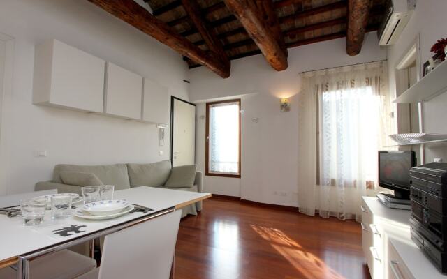 City Apartments - Crystal