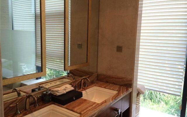 Zhoushan Putuo International Yacht Club Resort