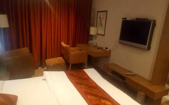 Hotel HR Residency