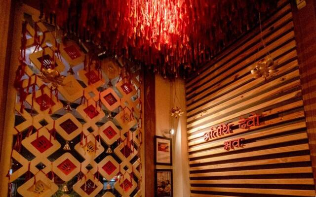 HOLYWATER Hotel by Ganga Kinare (150 mts from Ganga Ghat)