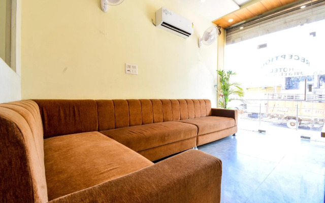 Mark Inn by OYO Rooms
