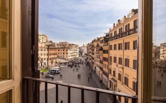 Piazza Spagna 4 bdr exclusive view