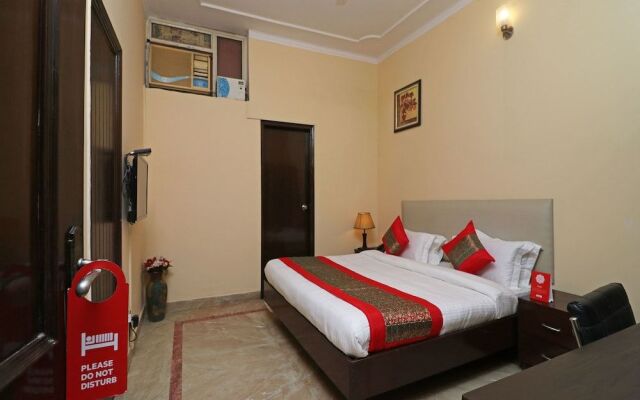 OYO 10583 Hotel Amigo