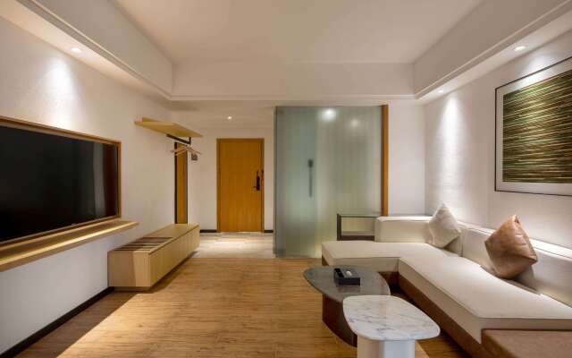 Microtel By Wyndham Xishuangbanna City Center