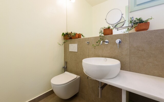 Plioni Villas & Suites