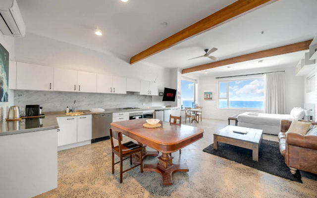 Cliffside: Bondi Beach – Guest Rooms – Sydney