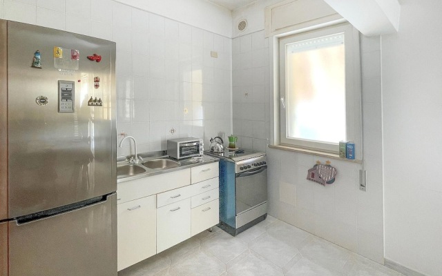 Amazing Apartment in Lizzano With 2 Bedrooms