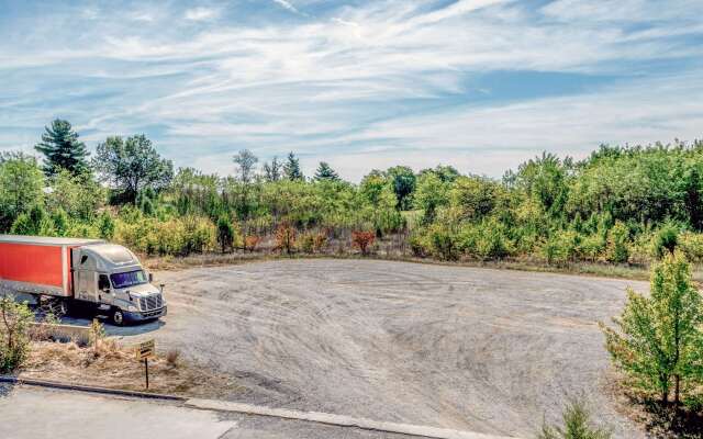 Super 8 by Wyndham Georgetown