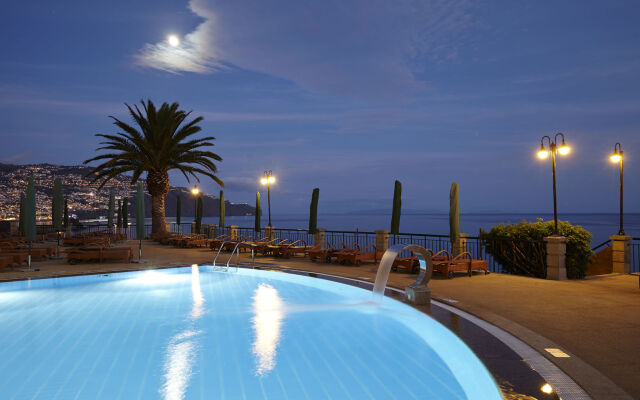 The Cliff Bay