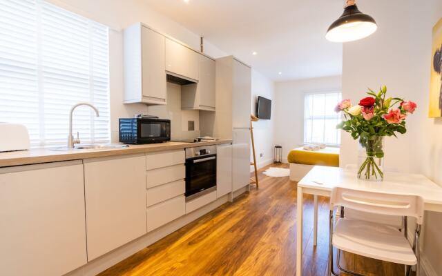Plymouth Boutique Apartment