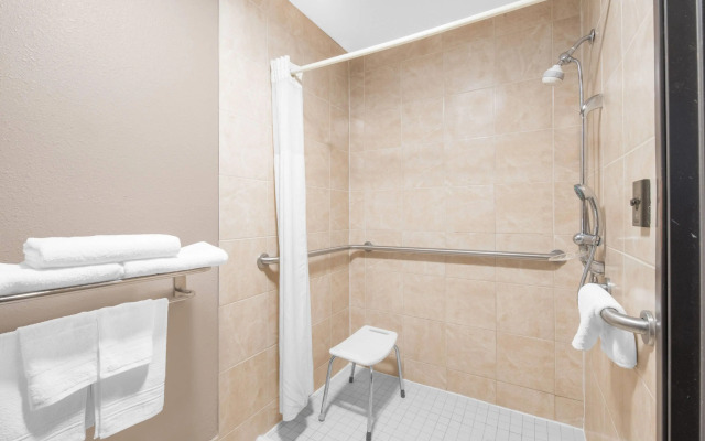 Days Inn by Wyndham Watertown