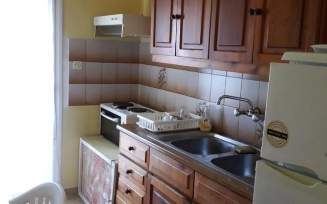 apt 30m from beach