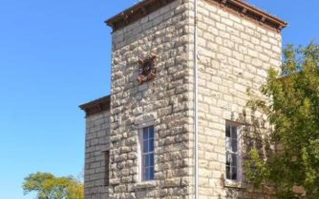 Nutt House Historic Hotel
