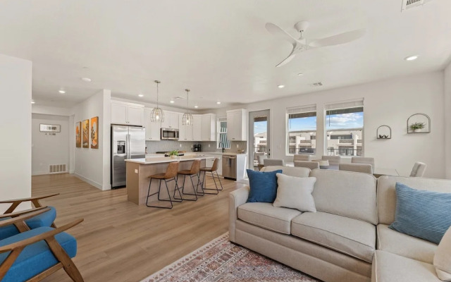 Periwinkle Sky 3 Bedroom Condo