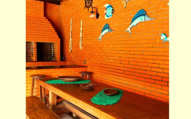 Casa com Piscina em Penha - Beto Carrero