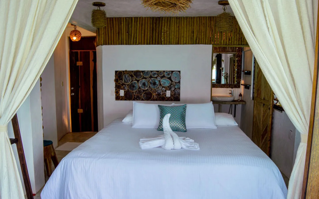 Xcabal Hotel Boutique