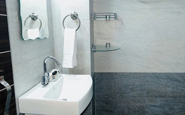 Him Holiday Ventures BY Hotel RC