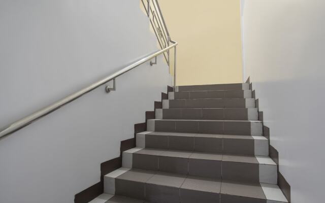 OYO 549 Sajj Bldg