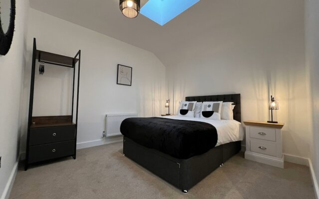 Isleworth Apartments