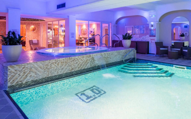 Carlyon Bay Hotel