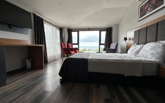 Emay Otel