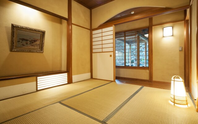 Ryokan Motoyu Kansuiro