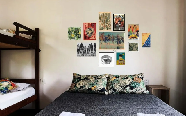 Casa Yellow Búzios Hostel