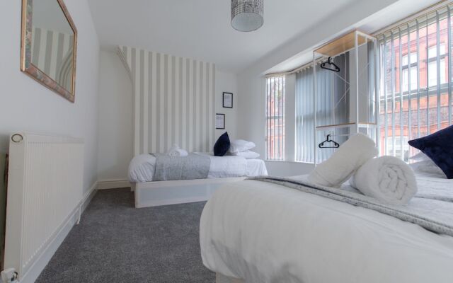 New Stylish 3Bd Flat In The Heart Liverpool City