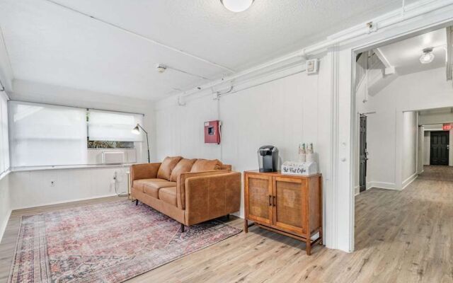 Satoshi Hideout Living