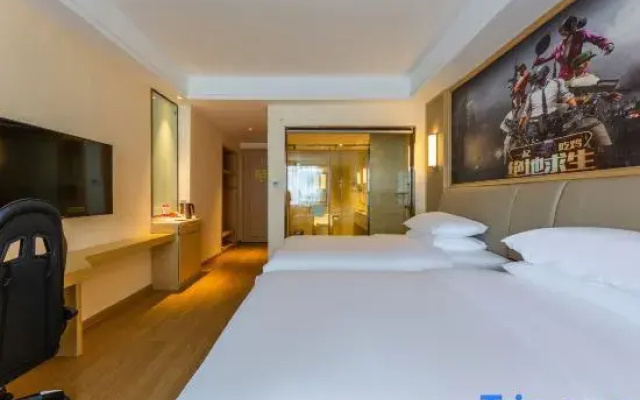 Vienna Hotel (Nanchang Shuanggang Subway Station Changbei University Town)