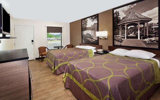 Super 8 by Wyndham Ringgold/Chattanooga Area