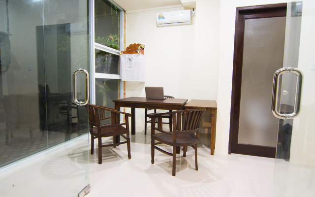 Gria Manik Batubelig Hotel