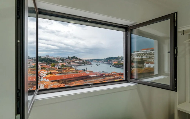 Gaia23 · Lovely 2-bed w/ Parking Amazing View
