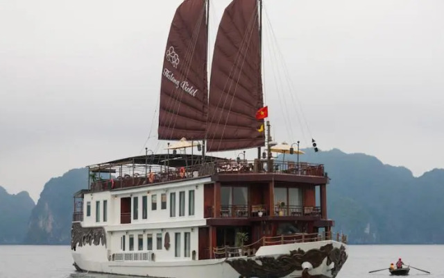 Heritage Line - Violet Cruise
