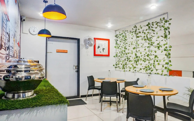 Elegant Urban Stays at Hadapsar Pune