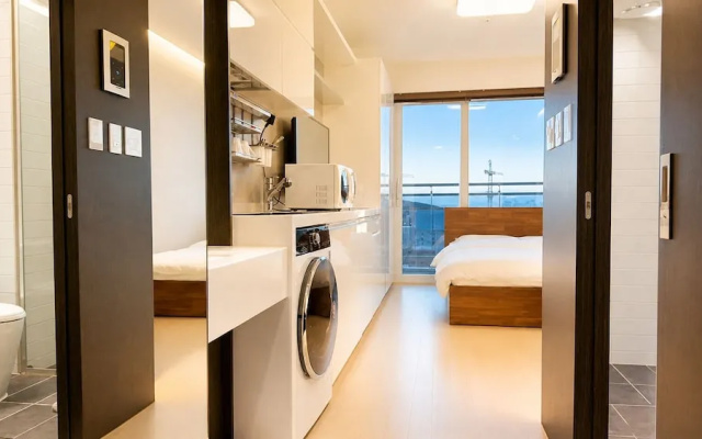 Yeongjong Shine Hotel