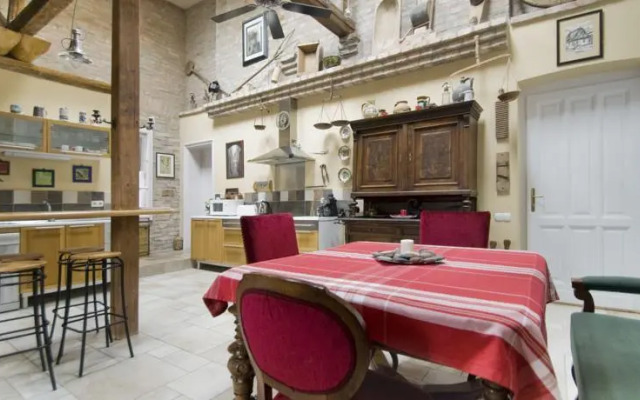 Brick Art Loft