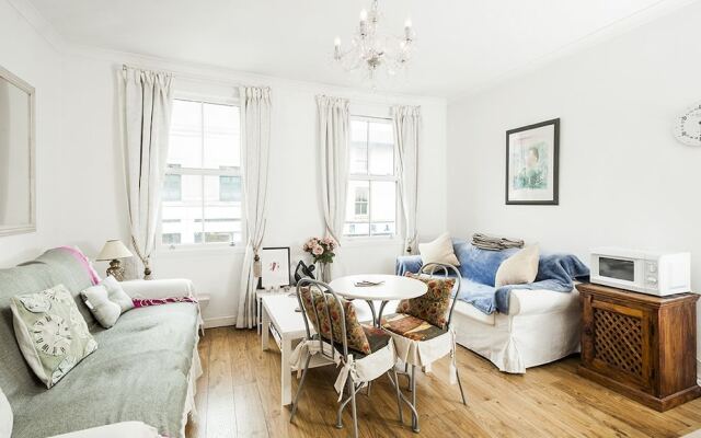 New Super 1 Bedroom Flat in the Heart of Greenwich