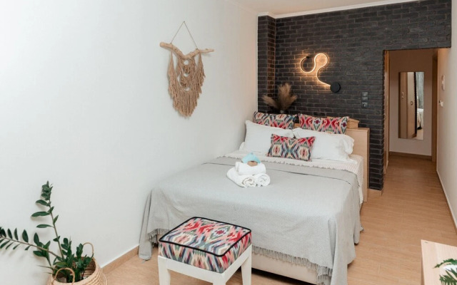 Sea View Studio With a Barbecue Area on the Terrace of the Building a Smart TV