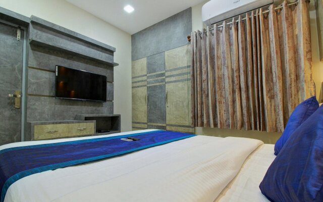 Mahalakshmi Suites By OYO Rooms