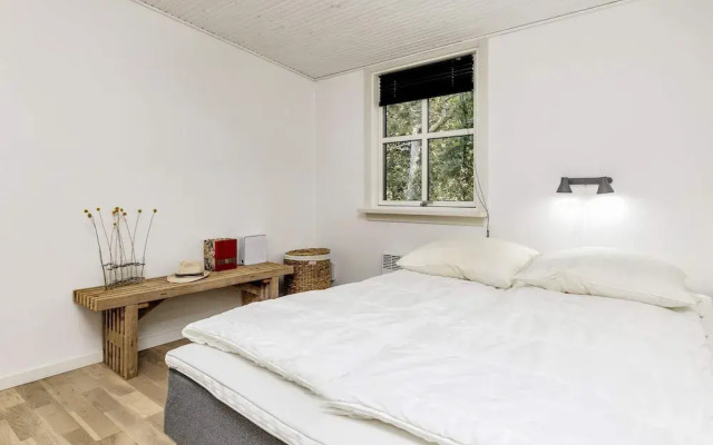 4 Star Holiday Home in Hals