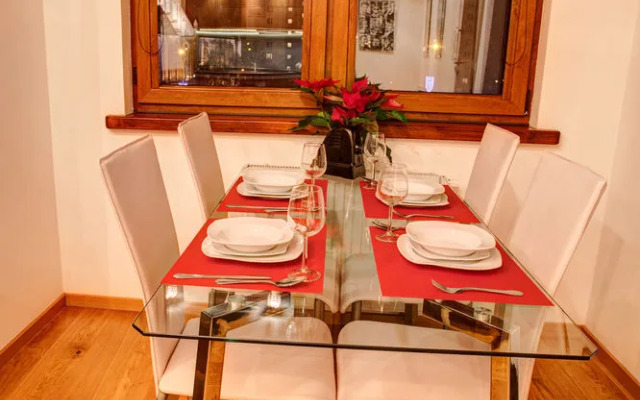 Five Stars Apartments