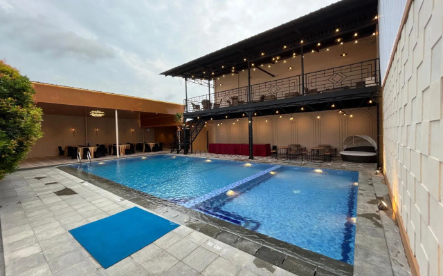 Riez Palace Hotel