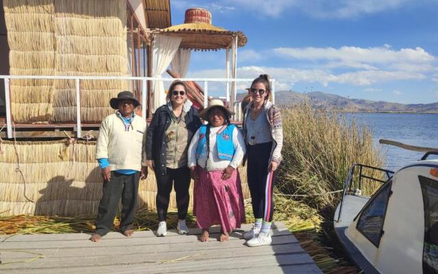 Uros Aruntawi Lodge