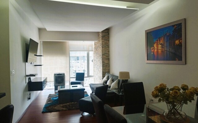 "high-rise Reforma Apartment , 2bdr, 2bath,"